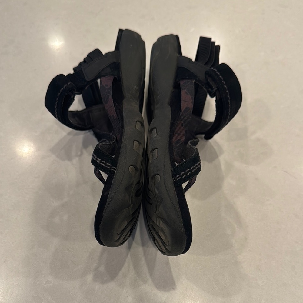 Merrell Women's Black Sandals - Picture 6 of 9